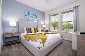 Stunning Game Room & Pool Jacuzzi Storey Lake 2799