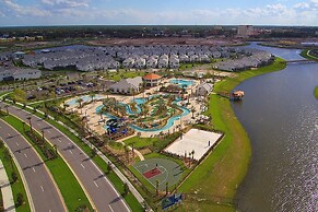 Stunning Game Room & Pool Jacuzzi Storey Lake 2799