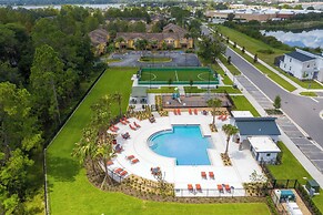 Stunning Game Room & Pool Jacuzzi Storey Lake 2799