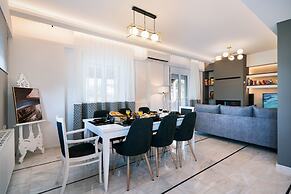 Superb Villa - Private Pool Jacuzzi Sauna Gym