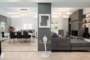 Superb Villa - Private Pool Jacuzzi Sauna Gym