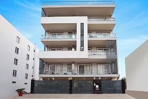 The Onyx by Parfait Street