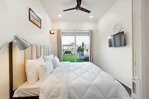 The Onyx by Parfait Street