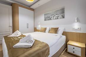 Chido Residence