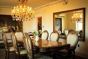 Chateau Connellsville