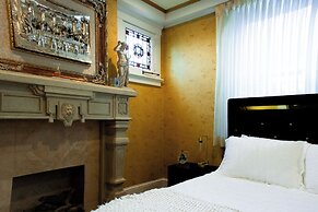 Chateau Connellsville