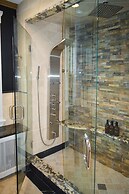 Chateau Connellsville