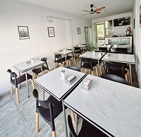 HOTEL RESIDENCIAL CAMACHO