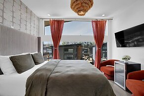 The Business Bungalow-5 Mins From Airport