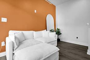 The Business Bungalow-5 Mins From Airport