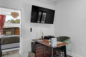 The Business Bungalow-5 Mins From Airport