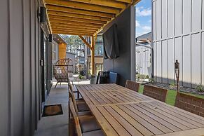 The Business Bungalow-5 Mins From Airport