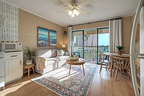 Private Balcony w/ Ocean View Pool & Hot Tub Access Ocean Echo by Avan