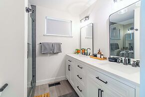 Cozy Family Haven in Sparks - Pet Friendly - Fenced Yard