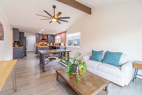 Cozy Family Haven in Sparks - Pet Friendly - Fenced Yard