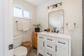 Cozy Family Haven in Sparks - Pet Friendly - Fenced Yard