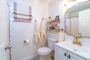Emerald Escape - UNR & Pet Friendly