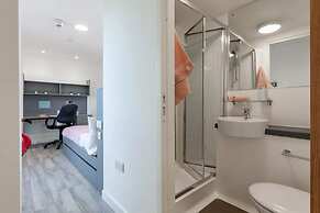 Student Only Oldway Centre