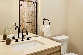 Sonder by Marriott Bonvoy The Nealon Apartments