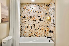 Sonder by Marriott Bonvoy The Nealon Apartments