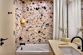 Sonder by Marriott Bonvoy The Nealon Apartments