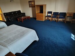 Western Executive Inn