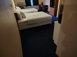 Western Executive Inn