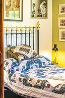 The Spotted Cow City Fringe Pet-friendly