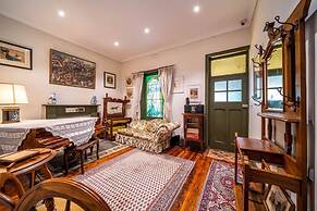 The Spotted Cow City Fringe Pet-friendly