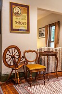 The Spotted Cow City Fringe Pet-friendly