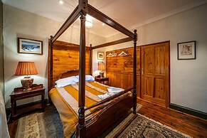 The Spotted Cow City Fringe Pet-friendly