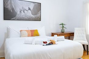 Charming 3BR Sandstone Haven