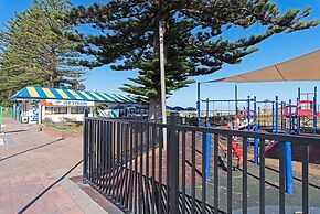 Largs Bay Oasis Jetty Views