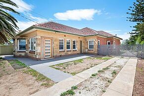 Serenity by the Sea in Largs North
