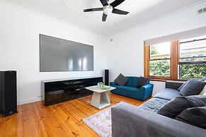 Serenity by the Sea in Largs North