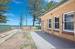 Serenity by the Sea in Largs North
