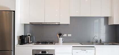 Lovely 2BR Home in Norwood