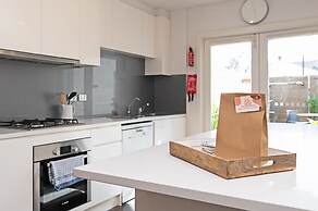 Lovely 2BR Home in Norwood