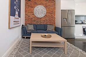 Lovely 2BR Home in Norwood