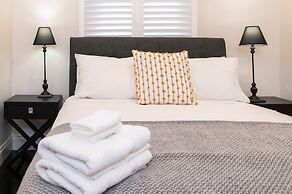 Lovely 2BR Home in Norwood