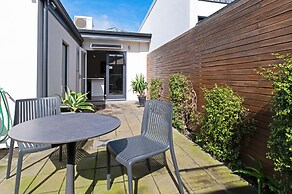 Lovely 2BR Home in Norwood