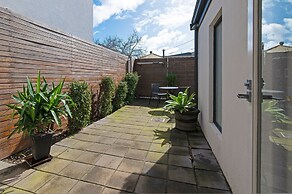 Lovely 2BR Home in Norwood