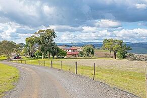 Goldfields View in Yattalunga