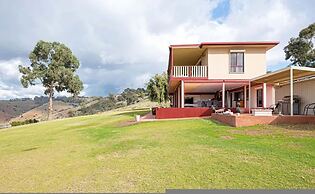 Goldfields View in Yattalunga