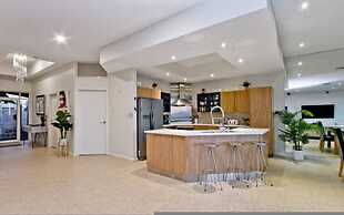 Oceanfront Oasis in Tennyson