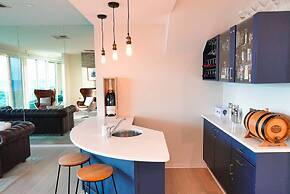 Oceanfront Oasis in Tennyson