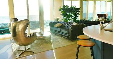 Oceanfront Oasis in Tennyson