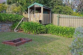 Cityscape Charm in Wattle Park