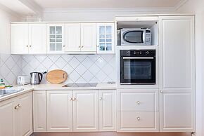 Cityscape Charm in Wattle Park