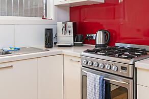 Home Among the Gum Trees